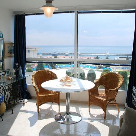 Baratero Vlas Marina Apartment Sveti Vlas Eksteriør billede