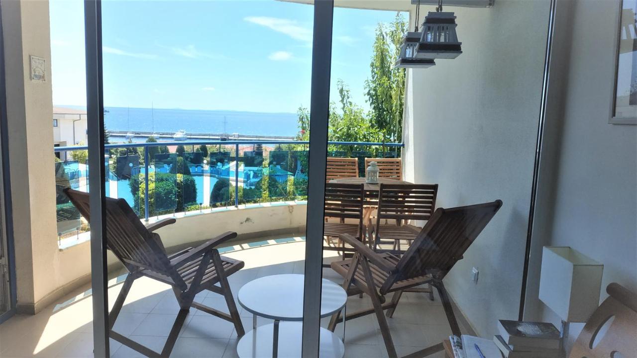 Baratero Vlas Marina Apartment Sveti Vlas Eksteriør billede