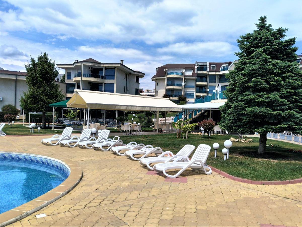 Baratero Vlas Marina Apartment Sveti Vlas Eksteriør billede