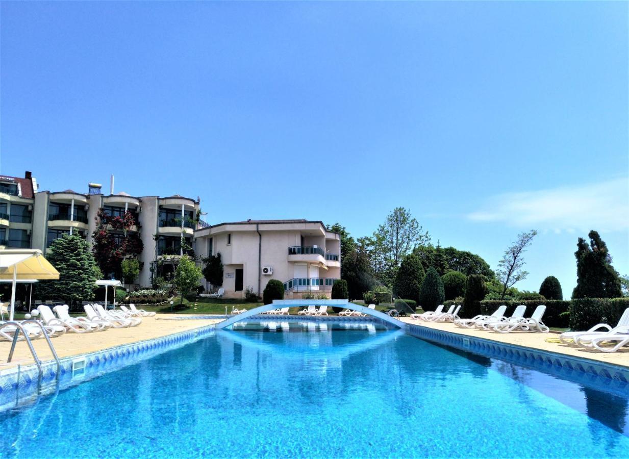 Baratero Vlas Marina Apartment Sveti Vlas Eksteriør billede