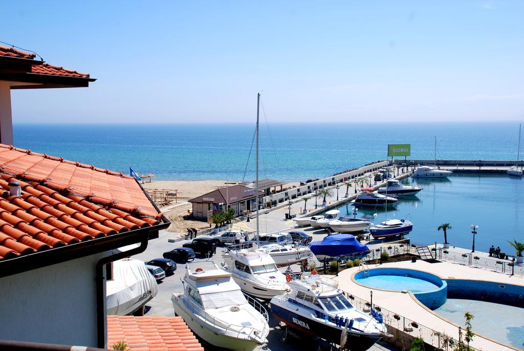 Baratero Vlas Marina Apartment Sveti Vlas Eksteriør billede